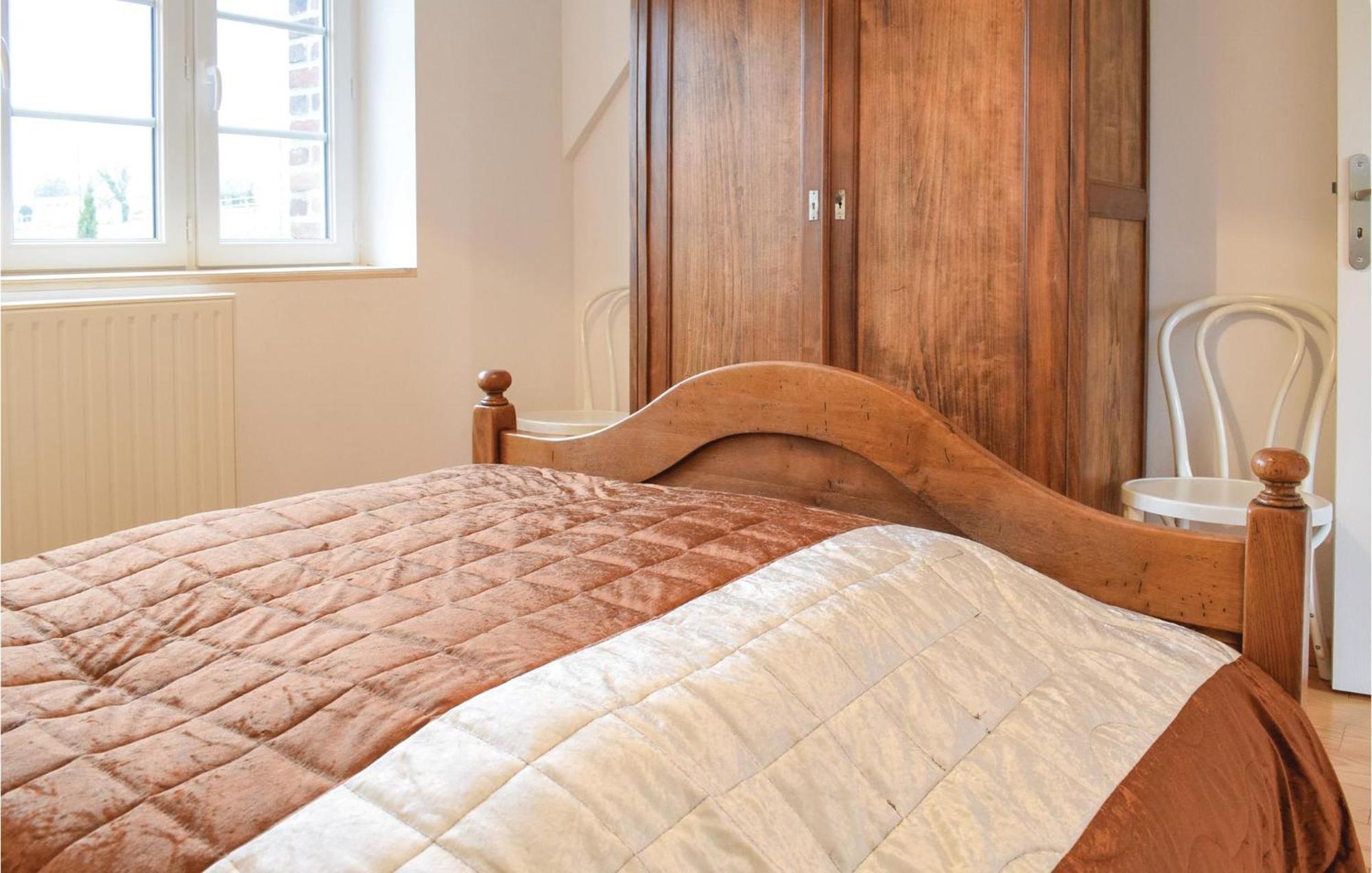 2 Bedroom Amazing Apartment In Ponts Exterior foto